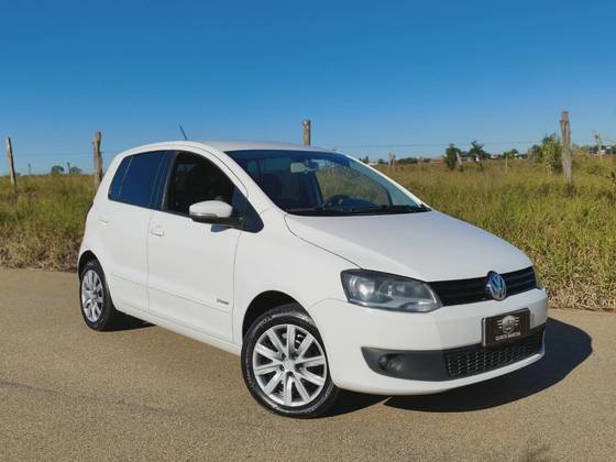 VOLKSWAGEN FOX 1.6 MI 8V FLEX 4P MANUAL VOLKSWAGEN FOX 1.6 MI 8V FLEX 4P MANUAL